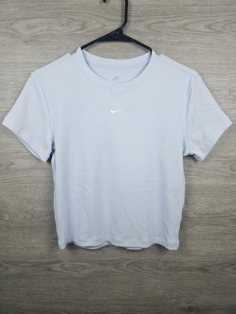 Nike sportswear chill knit cropped t-shirt